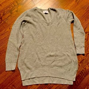 Old Navy Gray Sweater